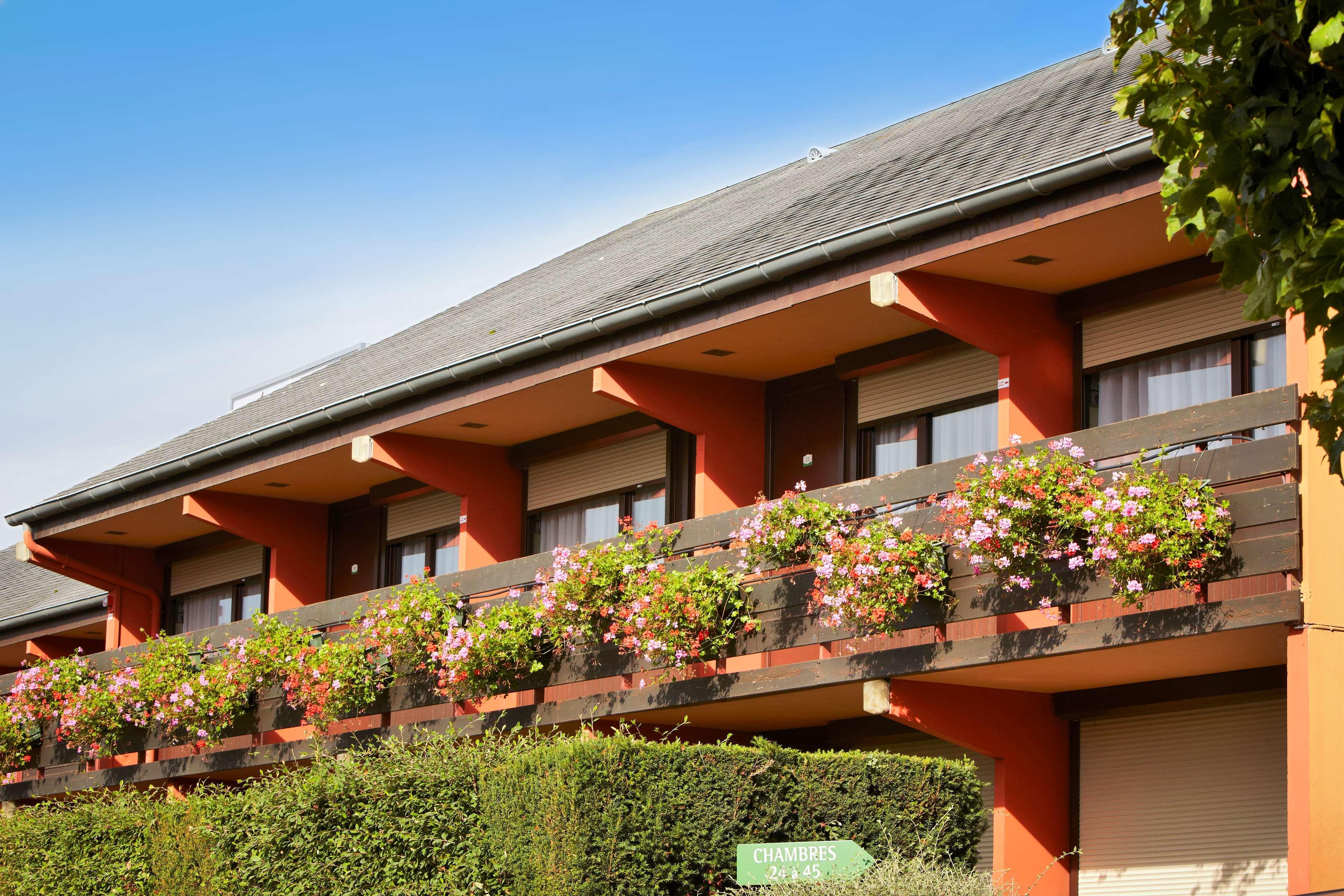 Campanile Saintes Hotel Bagian luar foto