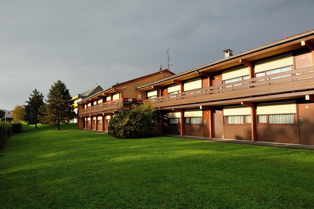 Campanile Saintes Hotel Bagian luar foto
