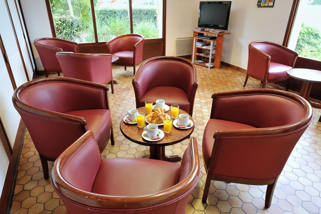 Campanile Saintes Hotel Restoran foto